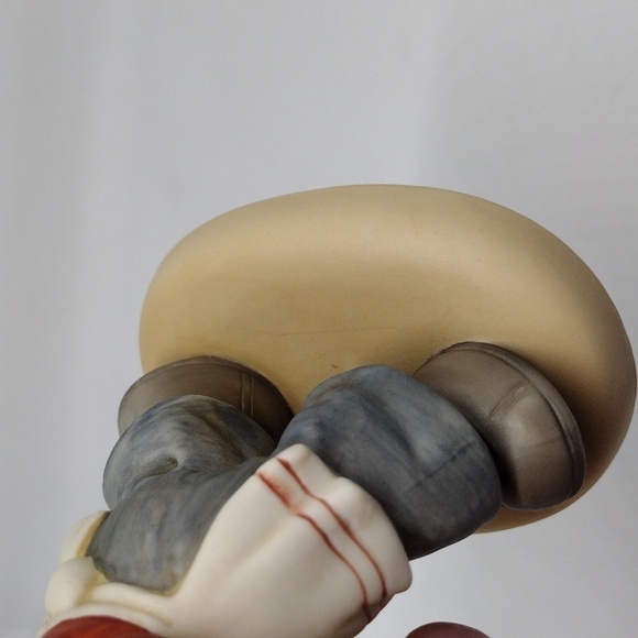 Vintage Enesco Special Edition 1989 Girl with Pie Porcelain Figurine - Picture 9 of 13